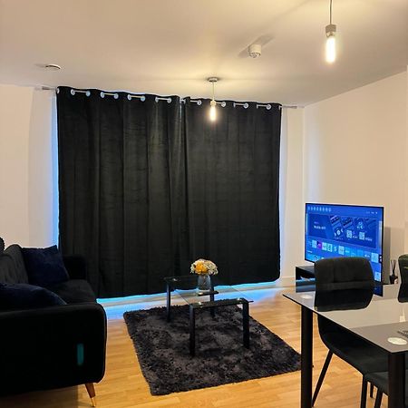 Spacious 2 Bedrooms Apartment In Stratford London Exterior photo