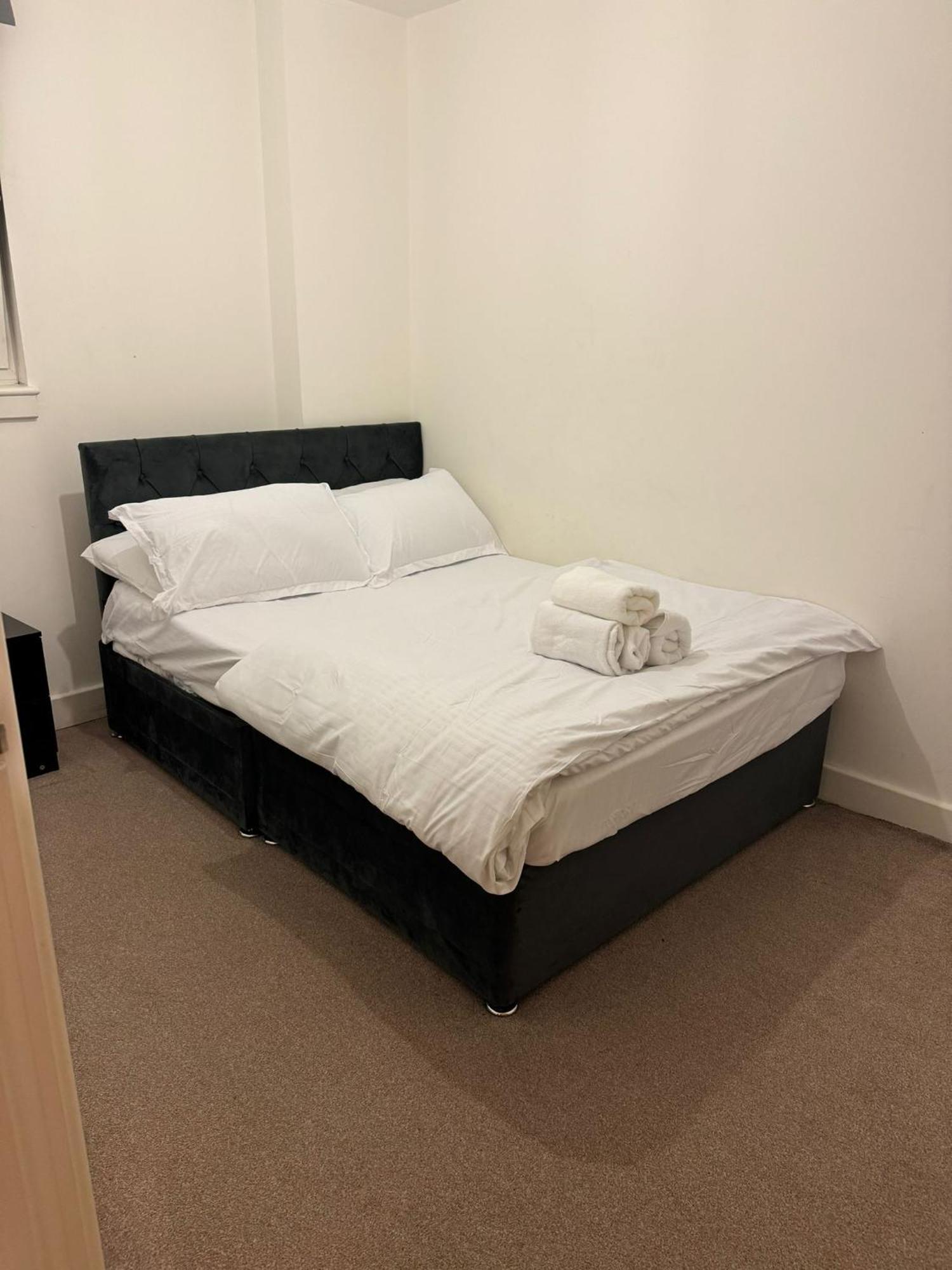 Spacious 2 Bedrooms Apartment In Stratford London Exterior photo